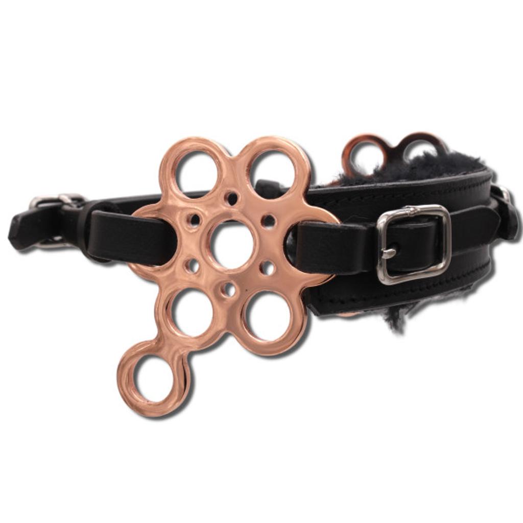Hackamore Flower rosegold mit Lammfell, gebisslose Zäumung, rosegold-schwarz/braun