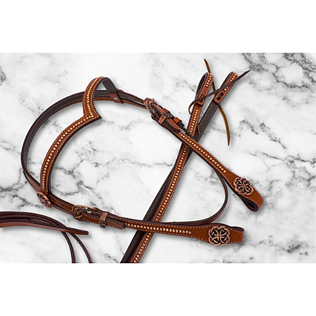 Westernzaum, Trense mit V-Stirnband, kupferfarbene Schnallen, Nieten und Conchos, braun